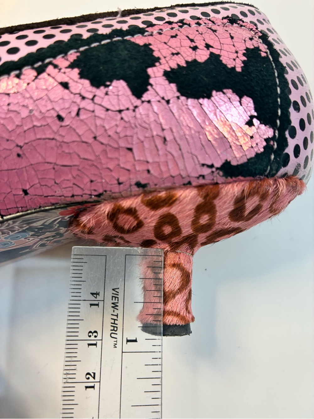 VTG Irregular Choice 41EU 10 Pink Patterned Kitten Heel Pumps Distressed READ - Picture 9 of 16